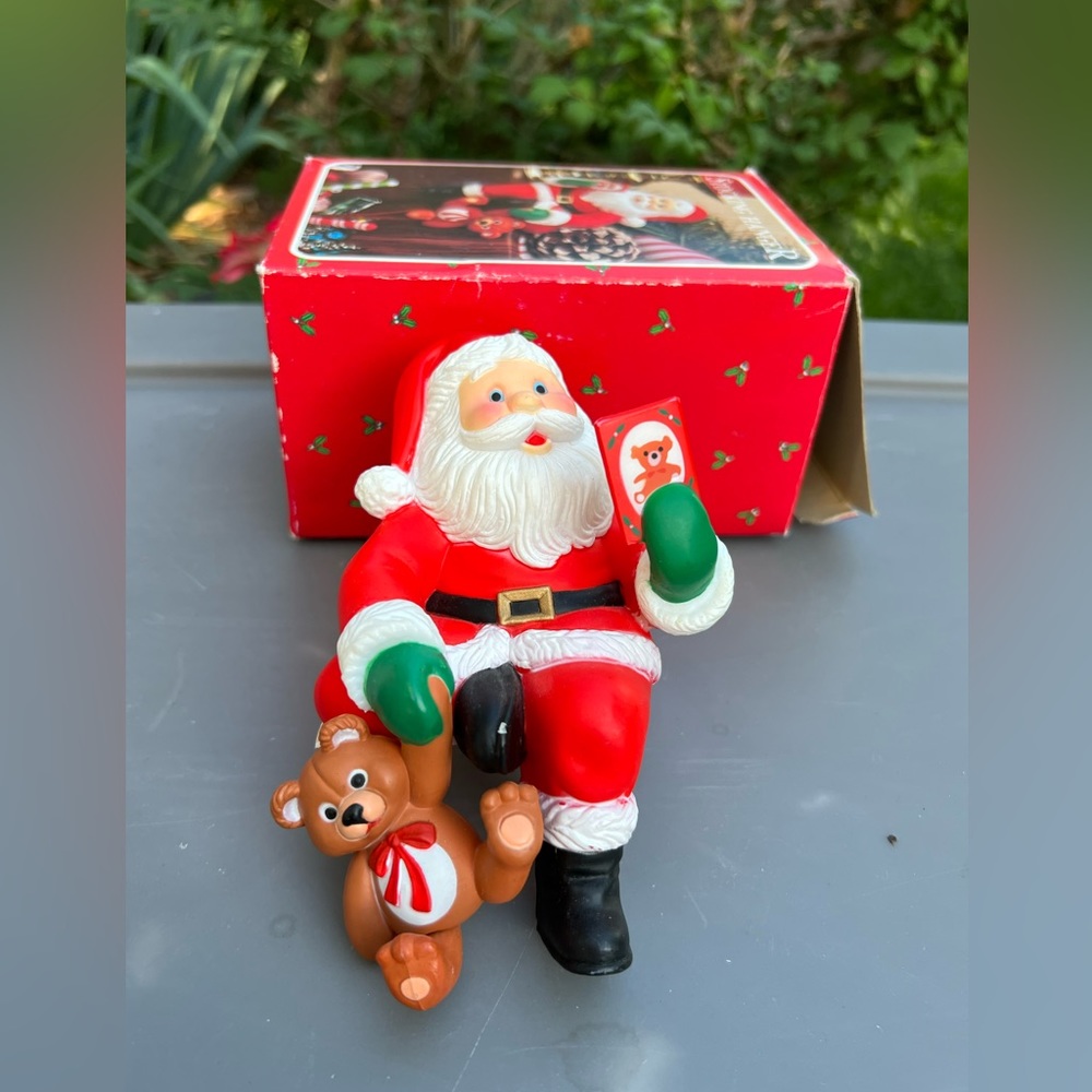 Santa stocking holder - vintage- ceramic